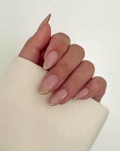 Golden Nails, Nagellack Trends, Minimal Nails, Shiny Nails, Neutral Nails, Minimalist Nails, Fire Nails, Classy Nails, Chic Nails