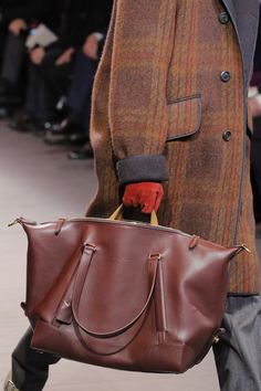 Leather Runway, Runway Bags, Men Fashion Classy, Mens Leather, 가을 패션, Men's Wardrobe