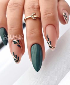 Green Nail Designs, Colorful Nails, Green Nail, Stick On Nails, Nail Arts, Artificial Nails, Green Nails, Nail Manicure