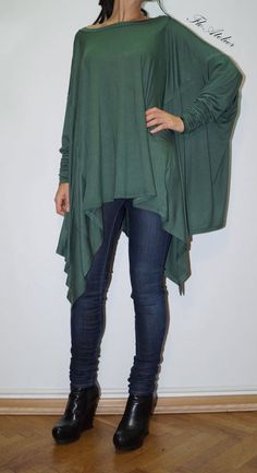 Loose Long  Blouse / Knit Oversized Top / Extravagant Tunic / Extra Long Sleeves/Green Top/Green Cas Oversized Long Sleeve Tunic For Fall, Fall Layering Long Sleeve Tunic, Stretch Tunic For Fall, One-size Batwing Sleeve Sweater For Layering, One Size Batwing Sleeve Sweater For Layering, Oversized Tunic For Layering, Stretch Knit Blouse For Layering, Oversized Tunic For Fall Layering, Stretch Blouse For Loungewear In Fall