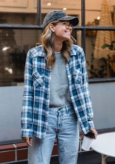 Classic Blue Plaid Button Up Shirt | LOVESTITCH Fitted Flannel Shirt Women, Flannel Shirt Outfit Women, Flannel Shirt Outfit, Comfy Jeans Outfit, Plaid Shirt Outfits, Oversized Plaid Shirts, Blue Flannel Shirt, Rollneck Sweater, Jean Short Outfits