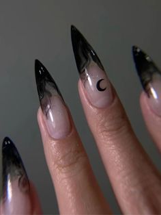 long stiletto black witch nails Gothic Nail Art, Stiletto Nails Designs, Nail Designs Glitter