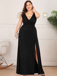 This Dress is fashionable for every occasion. the dress is made-to-order by professional tailors. You can choose from 50 colors, Regular sizes 2 to 16 and plus sizes 14w to 26W. Custom size is also available. Plus Formal Dresses, Plus Size Evening Gown, Shimmery Fabric, Side Split Dress, Latest Ankara, Plus Size Gowns, Plus Size Prom, Evening Dress Floor Length, Elegant Maxi Dress