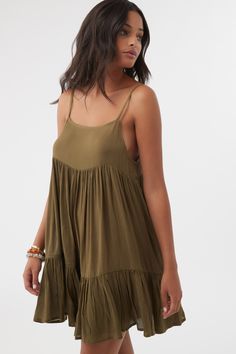 Complete your beach look with this flowy cover-up dress. It has a mini length fit and tiered detail. O'Neill Women's Cover-up dress Mini length Tiered skirt 100% Viscose Sundress Aesthetic, Fancy Accessories, Swim Cover Up Dress, Draped Midi Dresses, Dresses Xxl, Women's Cover Up, Beach Look, Swim Cover, Dress Mini