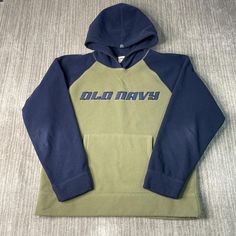 Vintage 2000s Old Navy Spell Out Fleece Material Y2K Aesthetic Streetwear Green Pullover Hoodie Large Mens Condition:  Excellent Used Condition  = No Flaws Measurements: Please see photos above for all measurements IF YOU BUY TWO OR MORE ITEMS USE THE CODE BUNDLE @ CHECK TO SAVE 20% WE SHIP WITHIN 24 HOURS AFTER PURCHASE! Please be aware that we do not offer free returns!! The Buyer is responsible for the cost of the return label. Follow us on TikTok & Instagram @findsnostalgic and tag us in your finds 90s Crew Neck Winter Hoodie, 90s Style Hoodie With Drawstring, 90s Style Long Sleeve Hoodie With Drawstring, 90s Style Long Sleeve Hoodie, 90s Long Sleeve Hoodie For Outdoor, 90s Style Long Sleeve Outdoor Hoodie, 90s Style Winter Sweatshirt With Drawstring Hood, 90s Style Long Sleeve Hoodie For Outdoor, 90s Long Sleeve Winter Hoodie