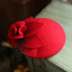 Category:Fascinators; Embellishment:Floral,Tulle; Gender:Women's; Quantity:1pc; Theme:Flower; Style:Elegant,Flower; Hats Category:Bucket Hat; Occasion:Ladies Day,Horse Race; Material:Wool; Head Circumference:56-58; Front page:WE; Shipping Weight:0.1; Listing Date:01/25/2022; Head Circumference: Topi Vintage, Bride Dress Vintage, 1950s Hat, Horse Wedding, Vintage Veils, Wedding Party Accessories, Womens Fedora, Tea Party Hats, Flower Hat