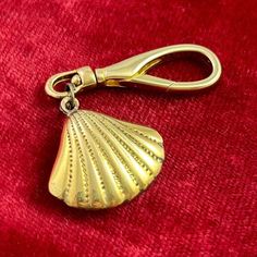 Bag Charm With Clip Seashell Charm Necklace Pendant With Clip Purse Charm Puffed Shell Charm Brass Jewelry Bag Accessory Gift For Her Travel by eVintique on Etsy Seashell Charm Necklace, Morristown Nj, Clip On Charms, Bag Charms, Jewelry Bag, Purse Charms, Key Fobs, Brass Jewelry, Shoe Charms