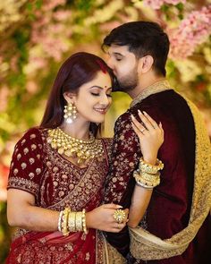 Bengali Reception Couple Poses, Copel Photos, Bengali Reception Couple Shoot, Pelli Photos, Bengali Reception Bridal Look, Bengali Bride Reception Look, Trina Saha, Reception Photoshoot