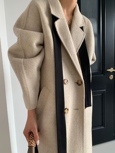 A well-tailored wool coat is not just an outfit; it's a statement of sophistication. Double Face Wool Wrap Belt Blazer Coat - Beige Gray #winterfashiontrends #winterfashion #winterfashionstyle #winterclothes #winteroutfit #australia #usa #winterfashioninspiration #winterwear #wintercollection #winterfashions #winterlook #winteroutfits #clothing L Manga, Wool Wrap Coat, Belted Blazer, Wrap Belt, Style Inspiration Winter, Wool Wrap, Wrap Coat, Long Scarf, Double Face