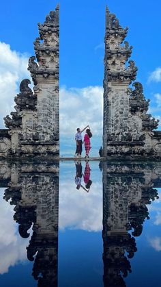 The 15 Best Honeymoon Destinations For a Romantic Getaway | Couple Aesthetic | Couples Travelling Gate Of Heaven Bali Poses Couple, Lempuyang Temple Bali Pose Couple, Bali Couple Poses, Couple Bali Photo Ideas, Bali Couple Aesthetic, Couple Visionboard, Bali Couple Photos, Couple Trip Aesthetic, Bali Picture Ideas