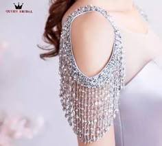 Renda Kebaya, Shoulder Jewelry, Shoulder Necklace, Fashionable Saree Blouse Designs, Backless Evening Dress, Blouse Design Images, Elegant Blouse Designs, Unique Blouse Designs, Saree Blouse Designs Latest