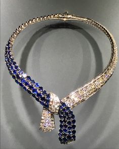 Van Cleef And Arpels Jewelry, Blue Sapphire Necklace, Jewelry Design Drawing, Choker Collar Necklace, Fancy Jewellery Designs, Van Cleef And Arpels, Bridal Diamond Jewellery, French Jewelry, Diamond Jewelry Necklace