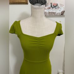 Nwot Wild Fable Target A Line Dress Green Size Xxs A Line Dress Green From Target. Super Cute! Everyday Dress You Can Throw On And Still Look Cute. Nobody Will Ever Know! Green Stretch Mini Dress For Brunch, Green Stretch Mini Dress With Square Neck, Casual Green Bodycon Dress For Brunch, Casual Bodycon Midi Dress With Square Neck, Casual Square Neck Bodycon Midi Dress, Green Fitted Casual Mini Dress, Casual Fitted Green Mini Dress, Green Fitted Bodycon Dress For Brunch, Green Short Sleeve Bodycon Dress For Date Night