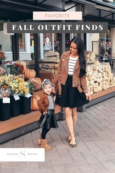 A mom holding her toddlers hand, both wearing matching fall outfits Trending Casual Outfits, Tips For Work, Fall Tv, Friday Weekend