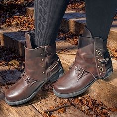 Women's Boots Button Boots Brogue Plus Size Outdoor Daily Solid Color Booties Ankle Boots Winter Kitten Heel Round Toe Elegant Vintage Fashion Faux Leather Lace-up Black Purple Brown 2024 - $41.99 Winter Steampunk Moto Boots With Round Toe, Steampunk Winter Moto Boots With Round Toe, Punk Style Moto Boots For Winter Cosplay, Punk Style Moto Boots For Cosplay In Winter, Punk Style Moto Boots For Cosplay And Winter, Steampunk Boots With Round Toe For Cosplay, Fall Cosplay Boots With Round Toe, Ankle Boots Winter, Cheap Ankle Boots