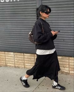 Long Black Skirt Autumn Outfit, Black Skirt With Doc Martens, Windbreaker Street Style, Dress Under Sweater, Miss Americana, Samba Outfit, Walking Down The Street, 가을 패션