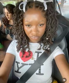 New Loc Styles For Women, Dark Skin Girl With Locs, Short Loc No Retwist Styles, Black Locs Hairstyles, Dreads On Women, Locs Hairstyles Retwist, Pretty Loc Styles, Locs Inspo Black Women, Locs Hairstyles For Women Shoulder Length