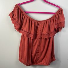 Brand New Casual Red Off-shoulder Top, Bohemian Red Tops With Lace Trim, Red Bohemian Tops With Lace Trim, Red Lace Trim Top For Summer, Red Lace Top For Summer, Spring Red Tops With Crochet Trim, Red Tops With Crochet Trim For Spring, Red Crochet Trim Tops For Spring, Red Lace Trim Tops For Spring