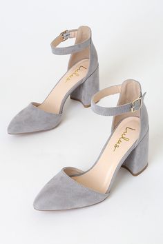 Kasut Kahwin, Teens Dresses, Shoes Heels Classy, Dresses Fall, Chique Outfits, Grey Heels, Heels Classy, Girly Shoes, Dresses 2020