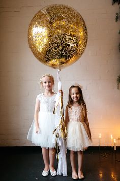 flower girls - photo by Katie Harmsworth Photography http://ruffledblog.com/mixed-metals-wedding-inspiration Flower Girl Ideas, Antigua Wedding, Ring Bearer And Flower Girl, Bas Mitzvah, Mixed Metals Wedding, 50 Party, Ring Bearer Flower Girl, Giant Balloon, Winter Ball