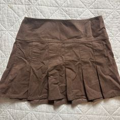 Super Cute Pleated Skirt From H&M. Size 6, Brand New Without Tags. Casual Brown Pleated Skort, Fitted Brown Lined Tennis Skirt, Fitted Brown Tennis Skirt, Casual Fitted Brown Pleated Skirt, Y2k Style Cotton Lined Skirt, Casual Brown Skirted Skort, Brown Cotton Mini Skirt, Brown Cotton Skort, H&m Pleated Summer Bottoms