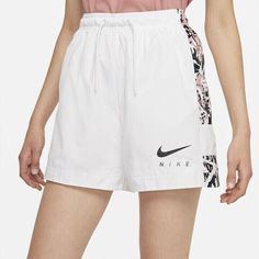 Nike Sportswear Dm8302-100 Women's White Polyester Statement Shorts Size S R437 Description Nike Sportswear Dm8302-100 Women's White Polyester Statement Shorts Size S R437. Product Detail Brand: Nike Model: Nike Sportswear Dm8302-100 Department: Women's Color: White Please Message Me If You Have Any Questions. I Stand By All Of My Items Before And After Purchase. Please See My Feedback. We Do Not Combine Shipping Unless It’s At Least 7 Orders To Combine. If You Ask Us To Cancel An Auction All Th Nike Spring Activewear, Nike Spring Activewear Shorts, Sporty White Short Bottoms, Spring Sports Bottoms Short Length, Sporty White Short-length Bottoms, Sporty White Short Length Bottoms, Spring Sportswear Shorts Relaxed Fit, Spring Sportswear Shorts With Relaxed Fit, Spring Sportswear Relaxed Fit Shorts