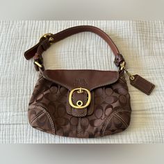 Coach Hang Tag Included No Dust Bag Brand New Never Used Condition Interior Has 1 Zipper Pocket And 2 Small Pockets Exterior Has An Open Pocket In The Back For Private Discount Coach Canvas, Leather Coach, Bag Brand, Hang Tags, Coach Purses, Soho