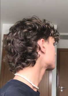 Medium Mullet Women, Trendy Mullet, Curly Mullet Hairstyle Women, Modern Mullet Haircut, Modern Mullet Women, Mullet Haircuts, Mullet Hairstyles