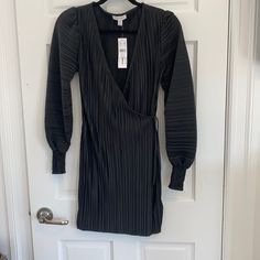 Size 4, Brand New Long Sleeve Top Shop Dress Black Turtleneck Sweater Dress, Long Sleeve Striped Dress, Long Sleeve Embroidered Dress, Grey Knit Dress, Hooded Sweatshirt Dress, Black Turtleneck Sweater, Long Sleeve Tunic Dress, Blue Long Sleeve Dress, Printed Tunic Dress