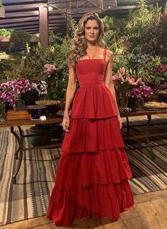 American Dress, Best Prom Dresses, Elegant Red, Dresses 2024, Style Mistakes, Handmade Dresses, First Lady, Different Fabrics, Prom Dresses Long