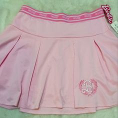 Brand New Barbie Skirt! Nwot #Barbiecore Measurements: Waist: Approx. 17" Full Length: Approx. 19" Barbie Skirt, Sublimation Ideas Projects Inspiration, New Barbie, Sublimation Ideas, Pink Skirt, Cute Simple Outfits, Simple Outfits, Vision Board, Full Length