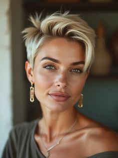 35 Stunning Pixie Cut Ideas for Fall 2024 Pixie Cut Hair Color, Silver Haircut, Pixie Hair Styles, Funky Pixie Cut, Easy Short Hair, Short Bobs, Chemo Hair, Pixie Cut Styles, Short Sassy Haircuts