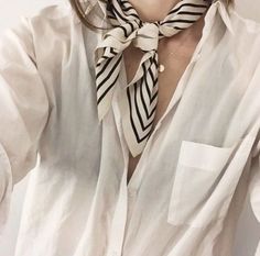 ACTION & CUT | TheyAllHateUs Scarf Trends, Chic Scarves, How To Wear A Scarf, Scarf Outfit, Paris Mode, How To Wear Scarves, Mode Inspo, Parisian Chic, Outfit Look