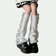 𝔇𝔢𝔱𝔞𝔦𝔩𝔰: Style: Kawaii Goth, Alt, Grunge Materials: Acrylic Quantity: 1 pair This leg warmer is the perfect accessory to help you add a little extra warmth and style to your outfit. With a solid ruffle design, this leg warmer is available in multiple colors to help you match any outfit. Enjoy free shipping with a purchase of over 80$ Mushroom Outfit, Pinterest Wardrobe, Alt Grunge, Style Kawaii, Kawaii Goth, Ruffle Design, Leg Warmer, Crochet Inspo, Kawaii Fashion Outfits