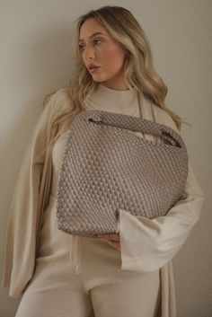 taupe shoulder bag Casual Work Outfits Winter, Casual Work Outfit Winter, Taupe Handbag, Taupe Bag, Handbag Boutique, Melie Bianco, Popular Handbags, Posh Style, Causal Outfits