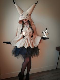 Mimikyu Cosplay Makeup, Mimikyu Halloween Costume, Human Mimikyu, Mimikyu Outfit, Mimikyu Makeup, Mimikyu Cloak, Mimiku Costume, Pokemon Costumes Women, Pokemon Headbands