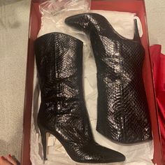 Tamara Mellon Snake Skin Leather Boots. Mid Calf. 8.5 Cm. Size 38 1/2 Tamara Mellon Shoes, Boots Mid Calf, Tamara Mellon, Shoes Heels Boots, Mid Calf, Snake Skin, Shoes Women Heels, Leather Boots, Heeled Boots