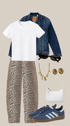 #outfit #leopard #denim Lepord Jeans Outfits, Leopard Tank Top Outfit, Denim And Leopard Outfit, Leopard Denim Outfit, Leapord Jeans Outfits, Outfit With Leopard Pants, Leopard Barrel Jeans Outfit, Leopard Print Booties Outfit, Style Leopard Pants