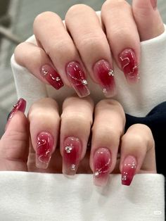 Nails Wine Red Jelly Nails, Asian Nails Red, Japanese Red Nails, Red Nails Douyin, Red Jelly Nails Design, Red Fade Nails, Red Blush Nails, Red Nails Korean, Red Jelly Nails Acrylic