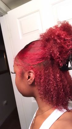 Dark Pink Natural Hair, Hair Color Ideas For 4c Natural Hair, Red 4c Hair, 4c Hair Color Ideas, Red Natural Hair Black Women, Sleek Short Hair, Hair Stripes, Girl Hair Colors, Natural Red Hair