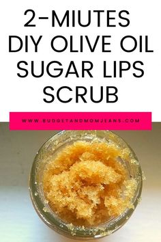 Lip Scrub Tutorial, Scrub For Lips, Diy Olive Oil, Sugar Lip Scrub Diy, Diy Brown Sugar, Honey Scrub, Diy Body Scrub Recipes, Diy Sugar Scrub Recipe, Lip Scrub Recipe