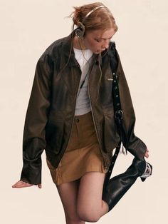 Cool Jacket Outfit, Winter Mode Outfits, Retro Shorts, Winter Fashion Outfits, 8 M, Jacket Outfits