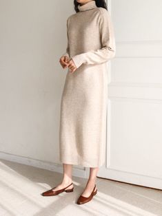 Luxe wool cashmere blend turtleneck knit maxi dress. Long sleeves, slimline silhouette. Model is in MINUSEY ONE SIZE. ✔️ Free worldwide express shipping over $100✔️ Loved by 6,500+ customers✔️ Limited edition collections, maximum style⠀⠀⠀⠀⠀⠀⠀⠀⠀Stay ahead of the trend with can’t-find-anywhere-else staples. Your closet will thank you 💕* MINUSEY ONE SIZE = EU 34-38, US 2-6* 90% Merino Wool / 10% Cashmere* Dry clean* Made in Korea - Model Height: 172cm/5'7" (US2, EU34) Maxi Dress Long, Turtleneck Dress, Knit Maxi Dress, Dress Long Sleeves, Cashmere Turtleneck, Maxi Knit Dress, Turtle Neck Dress, The Trend, Dress Long