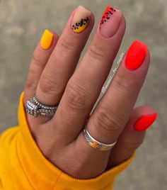 Flamingo is a neon coral color! Bold Color Nail Designs, Summer Nails Gold Flakes, End Of Summer Nail Designs, Aruba Nails Tropical, Cute Nail Colors For Dark Skin, Citrus Nail Art, Neon Summer Nails Designs, Short Nail Designs Black Women, Carribean Nails