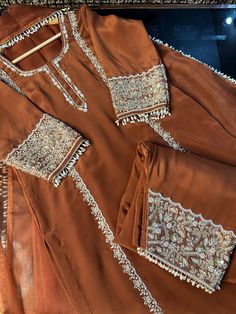 Mirror Work Suits Design, Laces Designs On Suits, Garara Suits Designs, Designer Suits For Wedding, Suit Neck Designs, Embroidery Suits Punjabi, Embroidery Suit, Boutique Suits