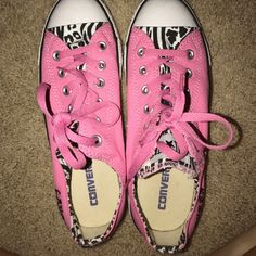 "Lauren" Custom Converse Never Worn!! Size 7.5 Women's Pink Converse Sneakers With Laces, Pink Converse Lace-up Sneakers, Pink Converse Slip-on Sneakers, Pink Slip-on Converse Sneakers, Converse Shoes Custom, Converse Pink, Custom Converse, Shoes Custom, Womens Converse