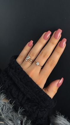 Early Winter Nails, Early Fall Nails, Statement Nails, Nails With Black, Blush Pink Nails, Nail Fall, Neon Green Nails, Chic Nail Designs, Wine Nails