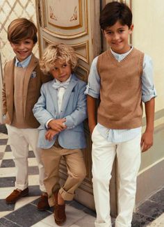 Boys School Outfits, Boys Fashion Trends, Roi Arthur, Toddler School, Cool Kids Clothes, Boys School Uniform, Toddler Boy Fashion