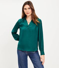 Collared V-Neck Blouse Fall V-neck Top With Placket, Modern V-neck Blouse For Fall, Effortless Fall V-neck Blouse, Effortless V-neck Blouse For Fall, Fall V-neck Blouse With Placket, Modern V-neck Relaxed Fit Blouse, Modern V-neck Blouse With Relaxed Fit, Versatile Fall Tops With Placket, Modern V-neck Workwear Blouse