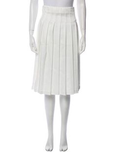 Peter Do SkirtNeutralsPleated AccentsZip ClosureFit:Skirts by Peter Do typically fit true to size. White Knee-length Bottoms For Formal Occasions, White Formal Mini Skirt For Spring, Spring Formal Knee-length Skirt, Classic Knee-length Pleated Skirt For Spring, Fitted Skirt With Pleated Hem For Daywear, Knee-length Mini Skirt For Spring Formal Events, Fitted Pleated Midi Skort, Knee-length Mini Skirt For Formal Spring Events, Classic Formal Skort For Spring